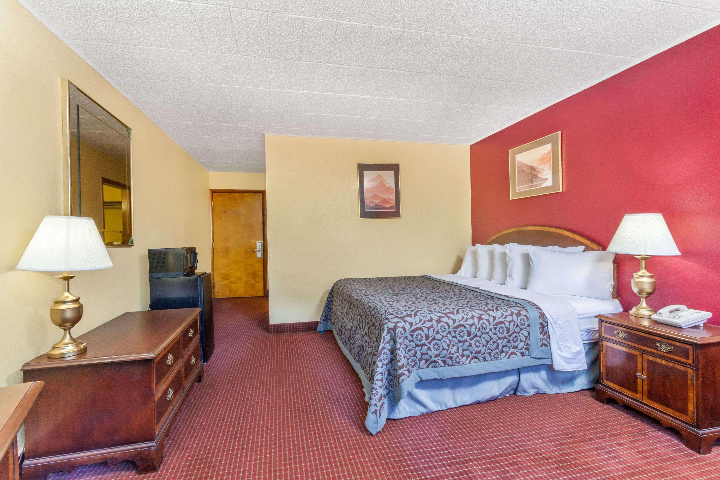 Days By Wyndham Scranton Pa Hotel 2*