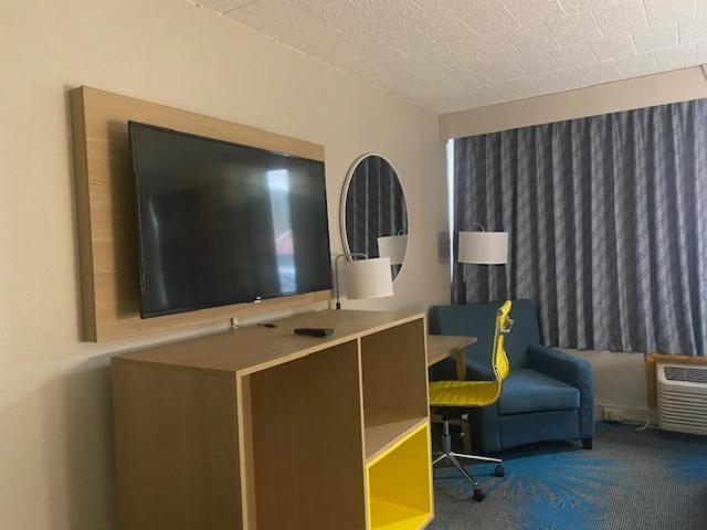 Hotel Days By Wyndham Scranton Pa